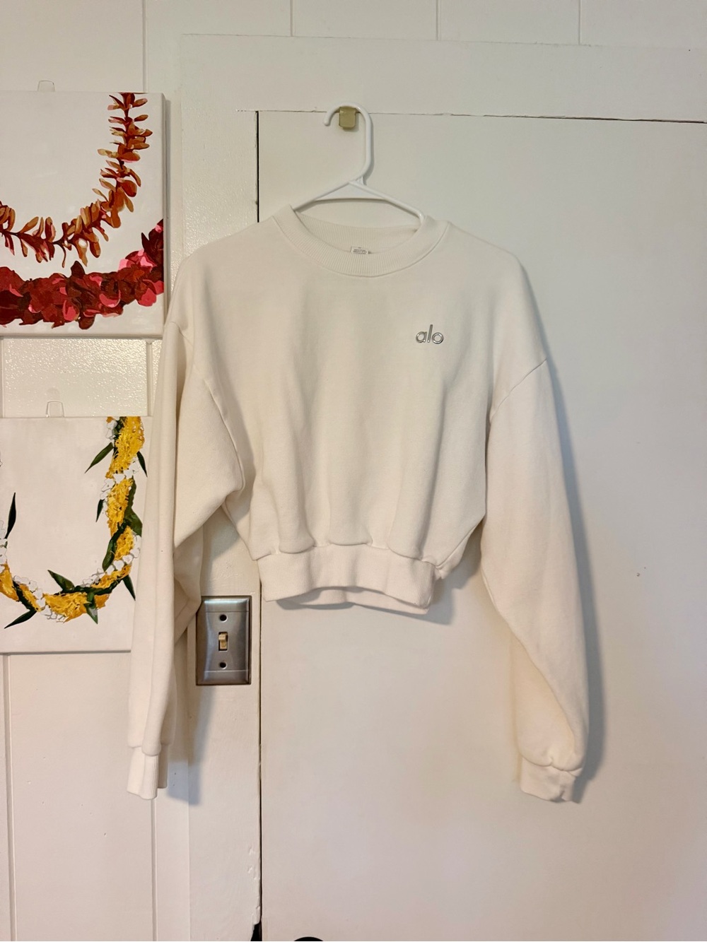 Alo Cropped Accolade Crewneck